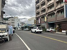 忠孝國小三角窗金店
