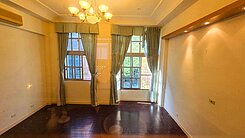 麗湖學區亞歷山大庭院美別墅