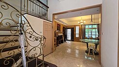 麗湖學區 亞歷山大庭院美別墅