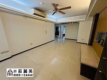 莊家🌾 樹孝傳奇商圈旁三房尬車位機能生活宅