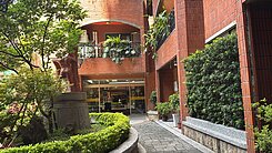 🏆王敬紅🏆專任紅樓庭院1樓可停4車