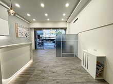 北區正長榮路上文武百市店面