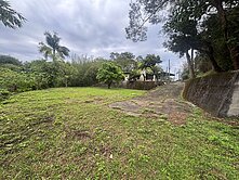 秘境咖啡露營山閣/前有花園後有池塘