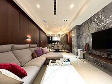 ■獨家露臺戶■正11期極品豪邸■輕奢裝潢3房雙平車