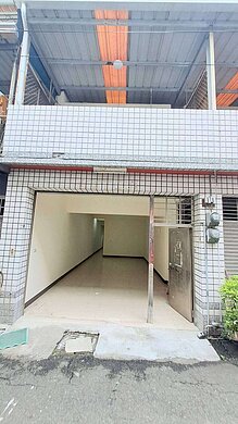 中興商圈家樂福旁低總價透天