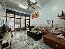 里港玉田-正三樓臨路透店-可停休旅-有孝親房