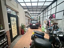 新楠家樂福/都會公園/6米巷【社區型透天雙車庫】
