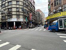 景德三角窗黃間店面+車位