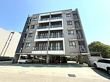 礁溪龍潭大時代3房車位華廈