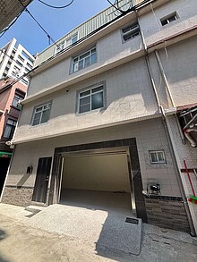 瑞隆一心商圈籬仔內輕軌翻新車庫透天