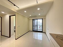 成大雙人🏆水湳經貿【達麗J12】兩房兩衛平車次頂