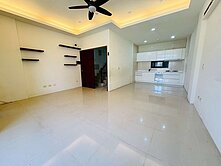 降價屋主決心賣❤️新豐火車站10年屋｜臨路大透天