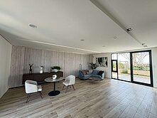 近捷運英倫亞灣高樓層大兩房車位