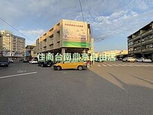 理解房屋-新營8.2米面寬聚財首選商業區百坪店住