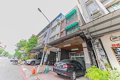 小港餐旅大學騎樓面寬賺錢透店