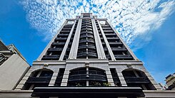 亞灣/中央公園/大立百貨★達麗川普3+1房雙車位