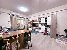 捷運鳳山國中｜中高樓層3面採光溫馨裝潢3房+平車