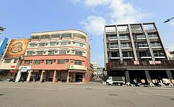 (曉曄)高鐵核心商圈-正5樓三角窗店住