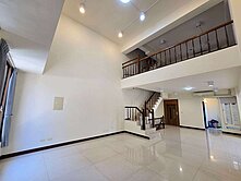 低於五年前實登🔥專任七期龍門電梯三車大地坪別墅