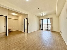  【小樹】專任｜東山商圈｜高坪效兩房美宅＋休旅車位