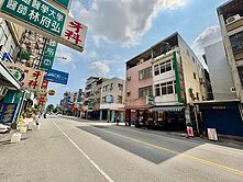 全國最大親子樂園*衛武營*三信家商邊間大面寬金透店