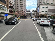 科工館商圈大面寬公寓1樓門前可停車