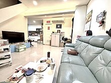 親友獨家專任美河市優質挑高絕美裝潢小資首選