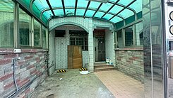 近青埔高鐵捷運Ａ１９站超值前院車位透天