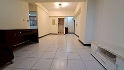 專約永和愛買 熱鬧商圈 唯一 公寓價買電梯房 