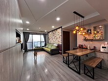 登陽聽河｜南區次頂樓三房平車