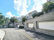 獨家☀️秀岡陽光區別墅-格局方正三房+車庫平面車位