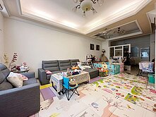 過嶺大地坪四房雙車位美墅