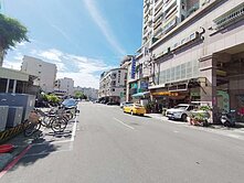 衛武營鳳甲國中燙金店面1+2+3樓(一日三市)