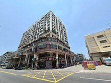 五甲近家樂福大4房+平車