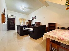 屋主降價囉!【瑞光國小】屏東市正臨街優質透店