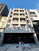 高鐵5分鐘【赫里翁電梯透天店別墅 A棟】