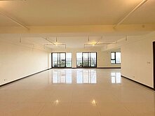 🏠【仁武莫內花園】眺望澄清湖/大坪數五房雙平車