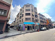 屋主誠售大降價!鳳山三角窗1+2樓黃金店住大明商圈