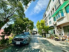 屋主要錢不要房大地坪多車可停/捷運藍線旁/優質透天