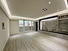 室內42坪超大三房平車|鄰近文心崇德捷運站	