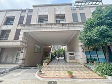  過嶺百坪別墅店住 近好市多