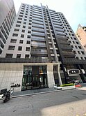 高鐵新光三越路上金店面+平車