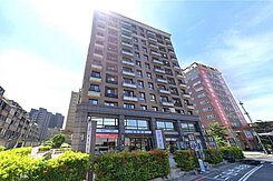 【TOP團隊】龍騰御.高樓層景觀戶.樓中樓六房雙車