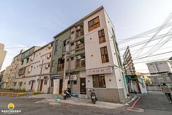 沛函⭐鳳山質感用心裝潢現成包租公面寬金雞母