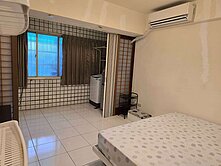 逢甲商圈電梯漂亮套房+車位