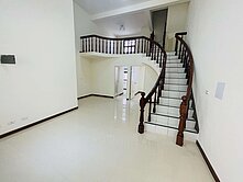 學府挑高美妝頂加