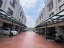 親友件請勿打擾-近鹿港輕屋齡四房騎樓停車溫馨美墅