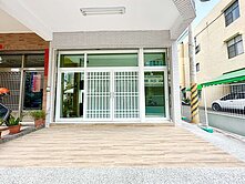 鳥松仁美國小旁邊間三角窗面寛店面住家黃線捷運