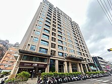 桃園市中壢區華勛典藏依莎電梯2房