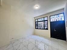 新豐市區全室翻新邊間四房車庫美透天